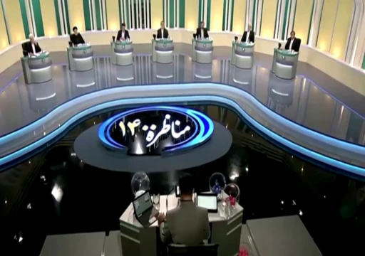 في أول مناظرة لهم.. اتهامات متبادلة بالخيانة بين مرشحي الرئاسة الإيرانية
