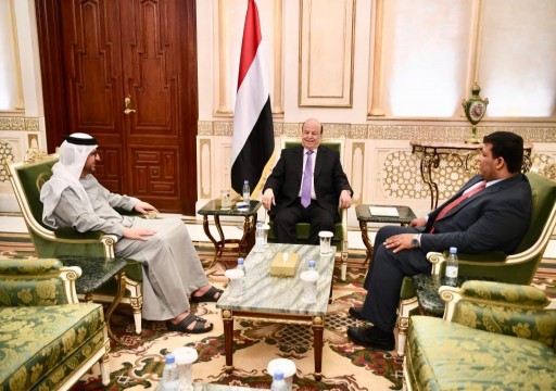 هادي يلتقي سفير الإمارات لدى اليمن