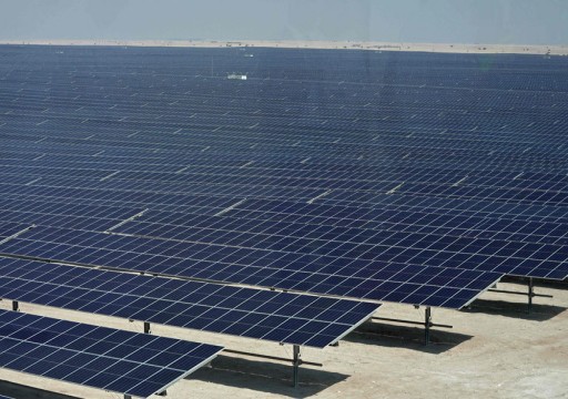 قطر تدشّن أول محطة للطاقة الشمسية بقدرة 800 ميجا واط
