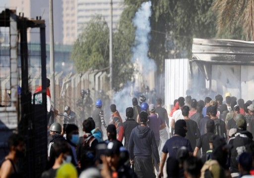 شبان تونسيون يحتجون في بلدة جلمة بعد وفاة شاب أحرق نفسه