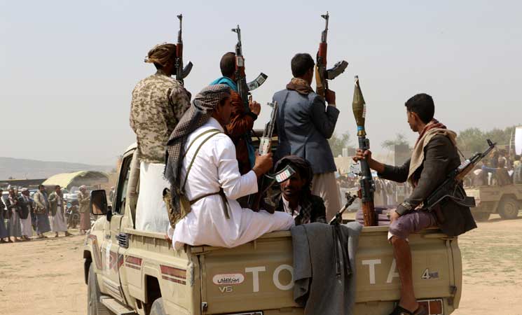 الحوثيون يتراجعون عن تهديداتهم لـ”صالح” ويطالبون حزبه بالاعتذار