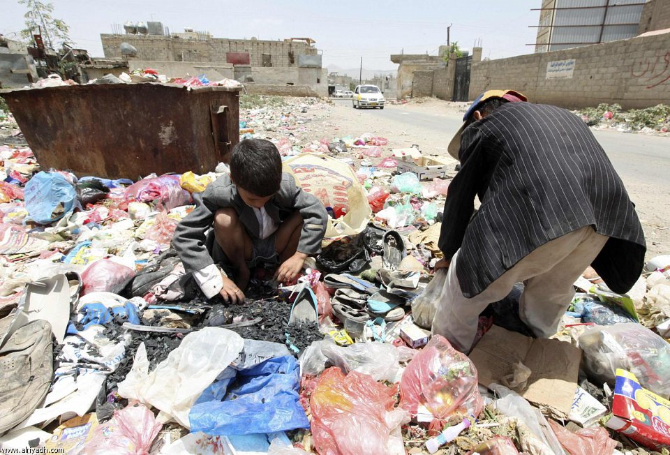 مسؤول أممي يحذر من مجاعة في اليمن "لم يرها العالم منذ عقود"
