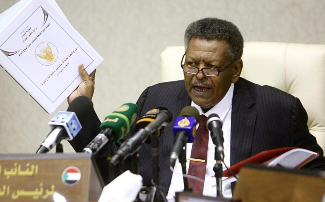 السودان يعلن حكومة وفاق من 34 وزيراً و42 وزير دولة