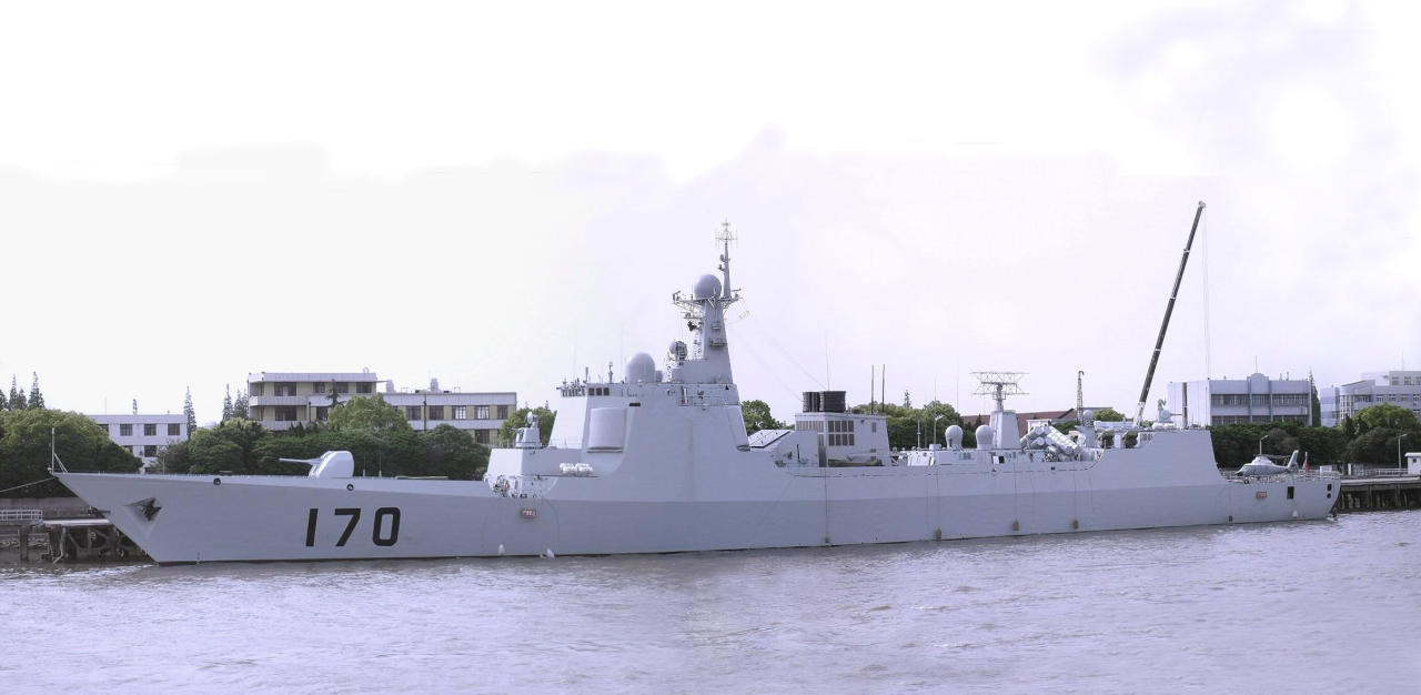 الصين تتهم سفينة حربية أمريكية بانتهاك سيادتها