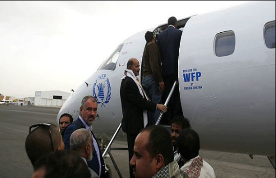 وفد الحوثيين في جنيف يطالب بحوار السعودية ويرفضه مع الحكومة اليمنية