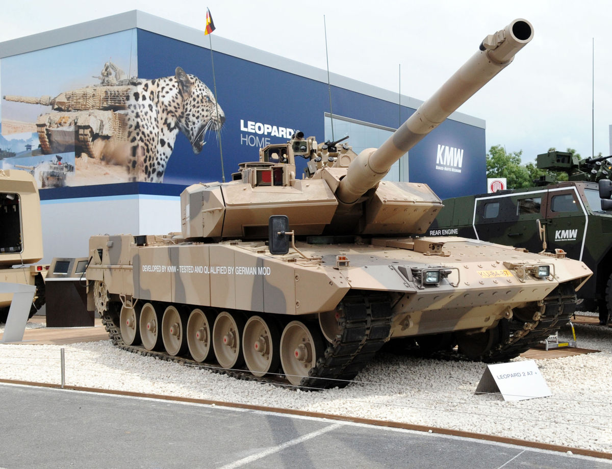 بلومبيرج: انقسام ألماني علني بشأن حظر بيع الدبابات إلى السعودية
