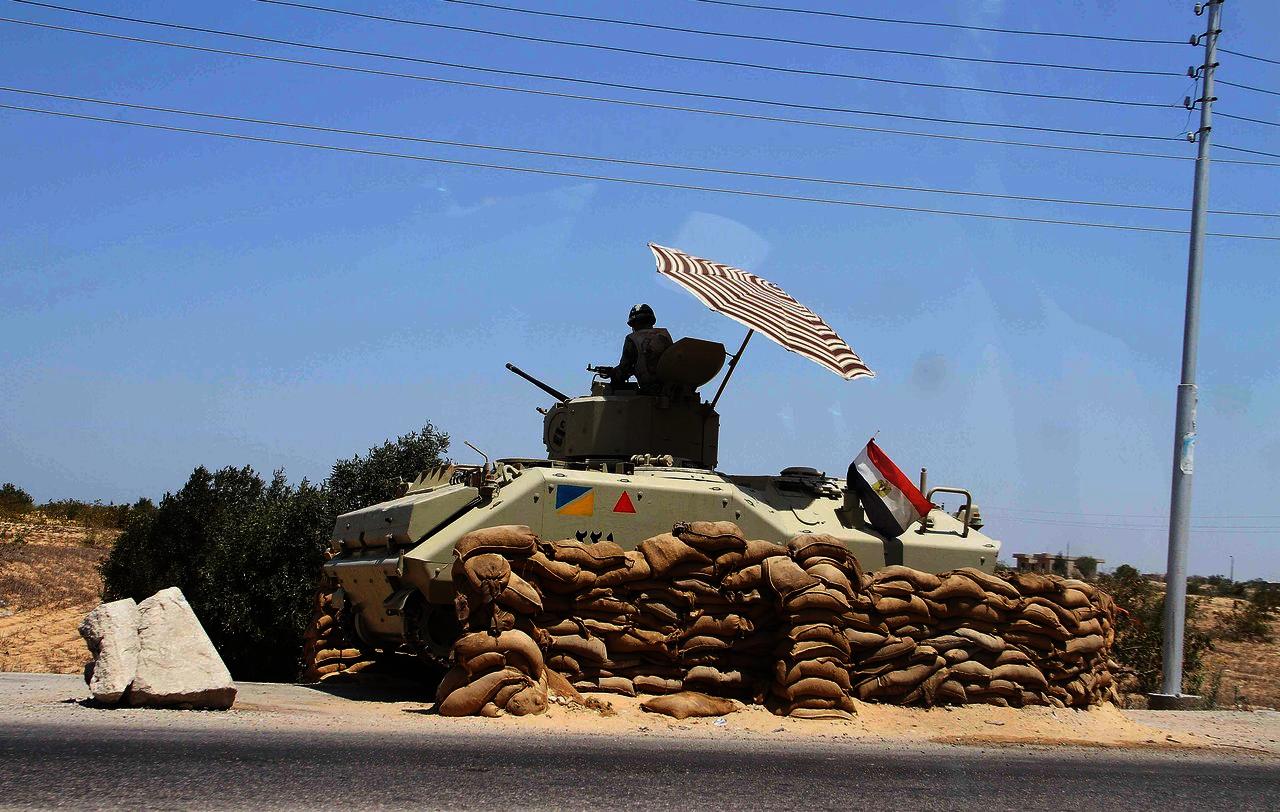 عشرات القتلى في هجمات استهدفت الجيش المصري في سيناء