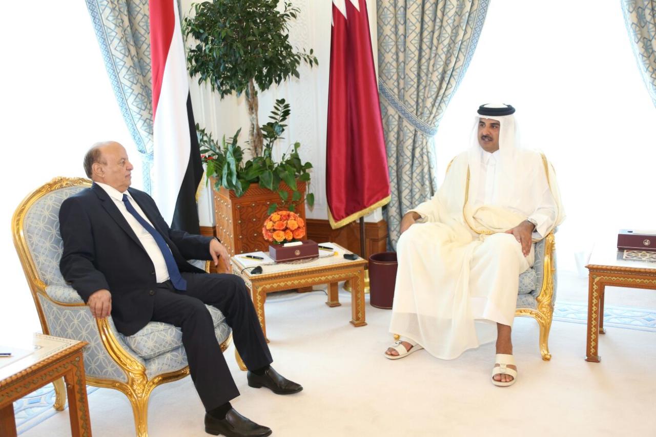 أمير قطر يبحث مع الرئيس هادي الملف اليمني في الدوحة