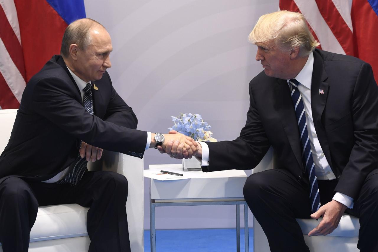 واشنطن بوست: ترامب يوقف تسليح المعارضة السورية لإرضاء روسيا
