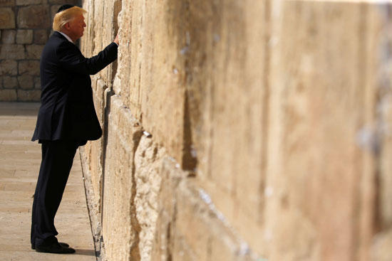 ترامب يدرس إعلان القدس المحتلة عاصمة لـ"إسرائيل"