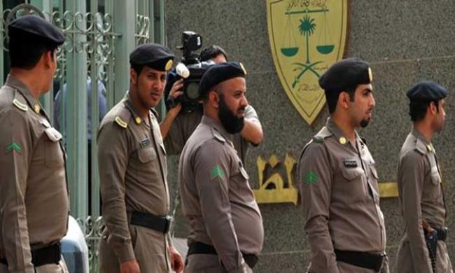  الحكم بإعدام 3 وسجن 19 آخرين بتهم الإرهاب في السعودية
