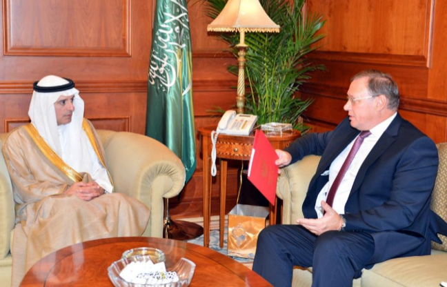 وزير خارجية السعودية يناقش التطورات في المنطقة مع السفير الروسي