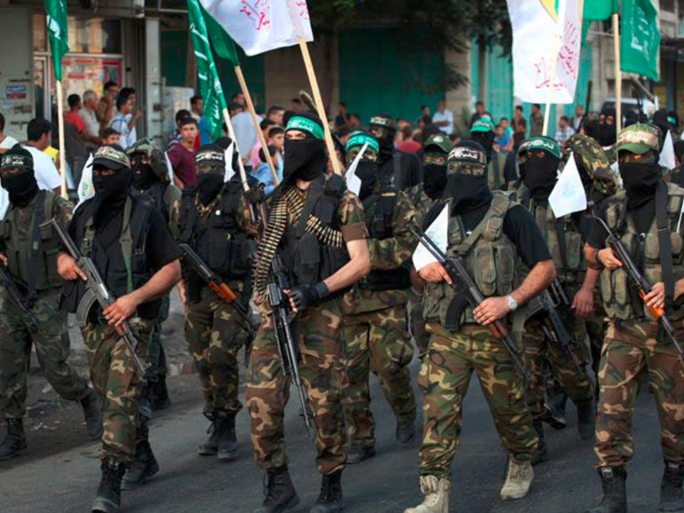 الجنرال سليماني: نزع سلاح المقاومة بغزة "وهم"