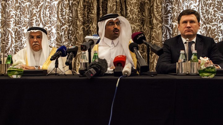 قطر وروسيا وأوبك يبحثون إجراء محتملا لدعم سوق النفط