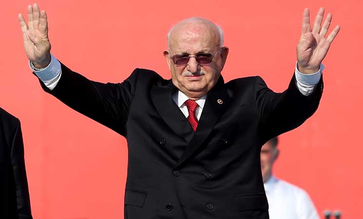 رئيس البرلمان التركي: صفحة الانقلابات طويت بشكل كامل