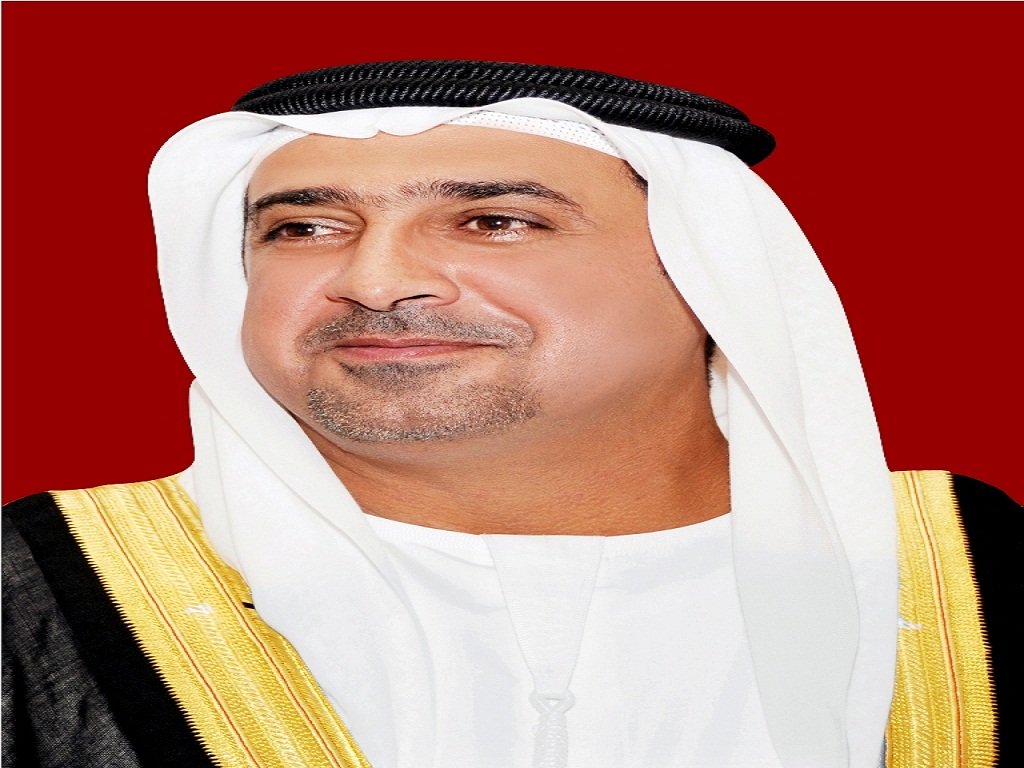 سلطان بن خليفة يزور "الشقيقات الإماراتيات"