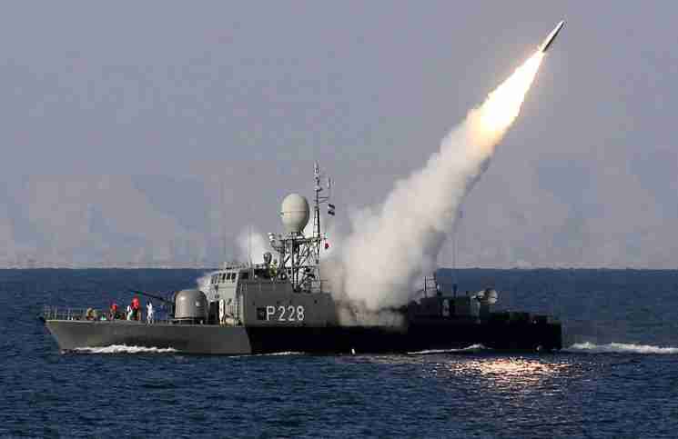 إيران تعلن اختبار صاروخ بحري في مضيق هرمز