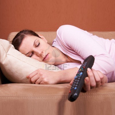 النوم أمام التلفاز يسبب الاكتئاب