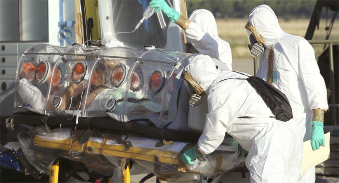 الصحة العالمية تعلن تراجع إيبولا لأول مرة 