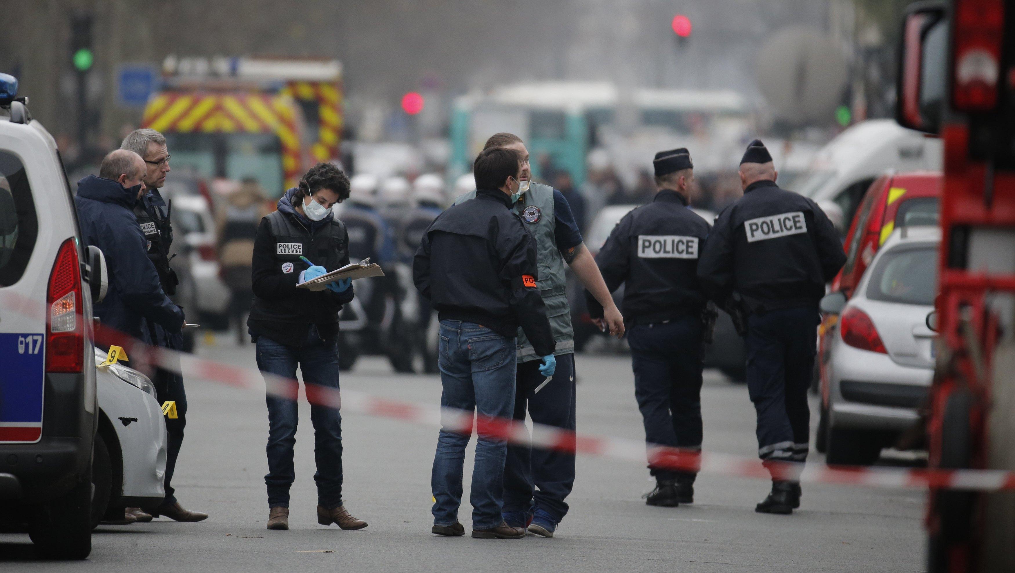 "واشنطن تايمز": اعتداءات باريس الأشد عنفا منذ الحرب العالمية الثانية