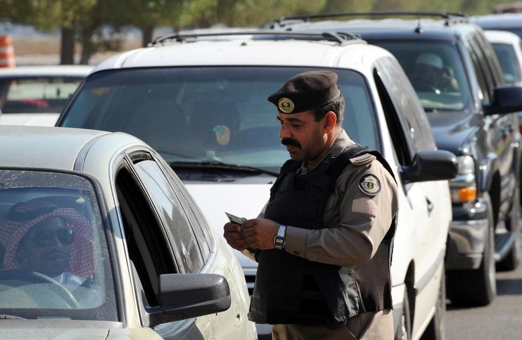 داعش يتبنى قتل ضابط سعودي متقاعد بسلاح كاتم للصوت