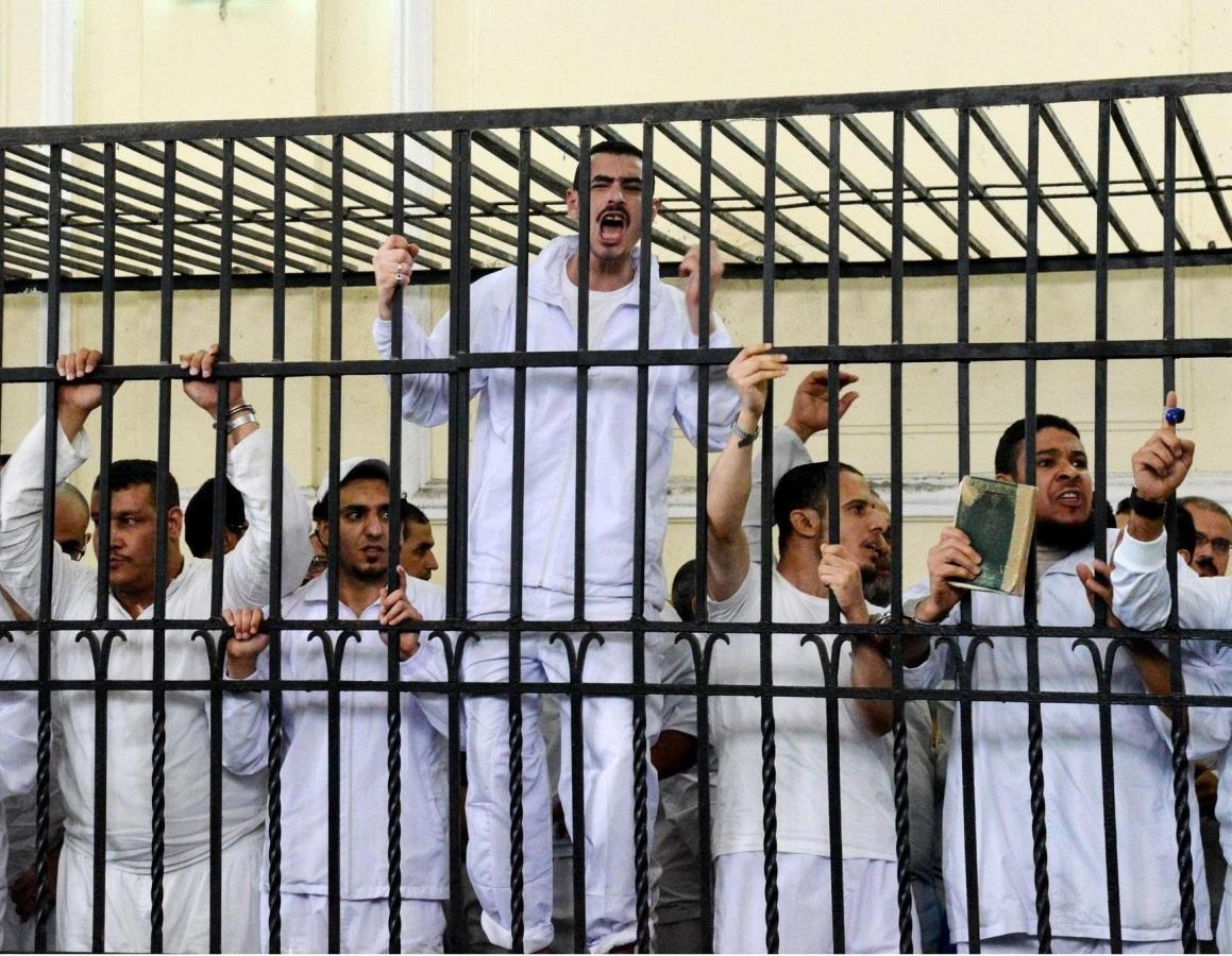 منظمة حقوقية تصف إعدام 15 متهماً مصرياً بـ"جريمة قتل"