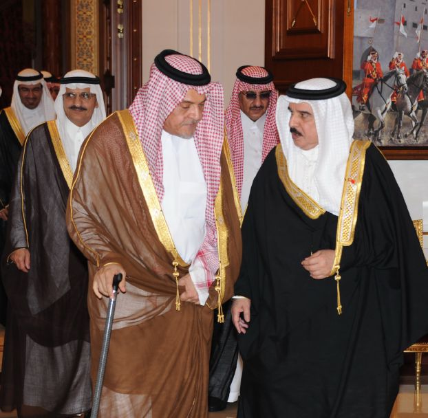 التحركات السعودية توشك على انهاء الخلاف الخليجي 
