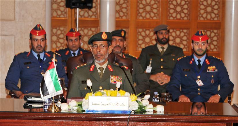 رئيس أركان القوات المسلحة يلتقي نائب رئيس الوزراء الكويتي