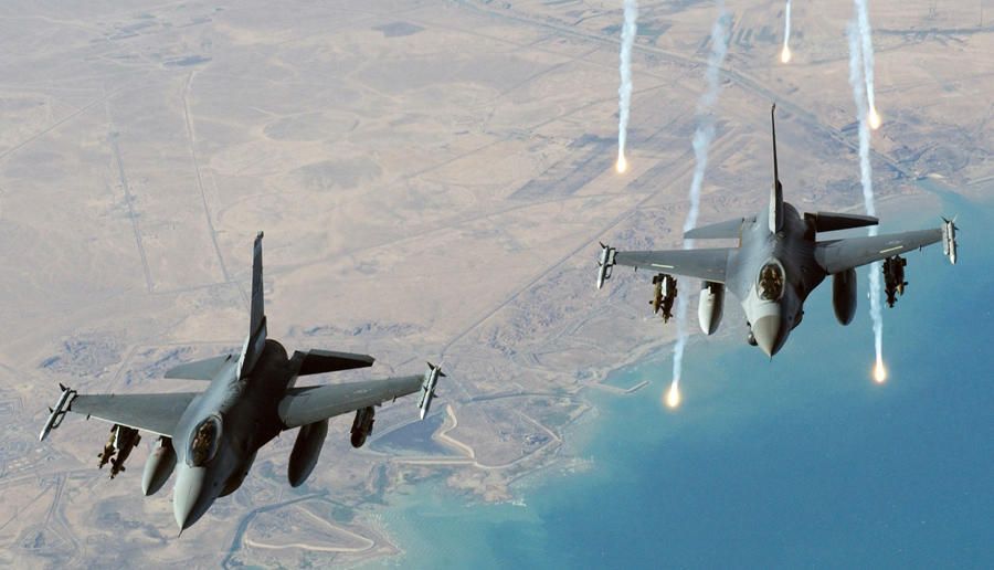 طائرتان أمريكيتان تعترضان مقاتلتين روسيتين فوق سوريا