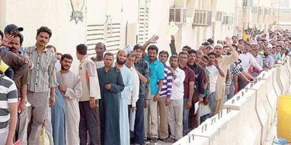 الكويت تمنح 154 ألف وافد مخالف مهلة شهر لمغادرة البلاد