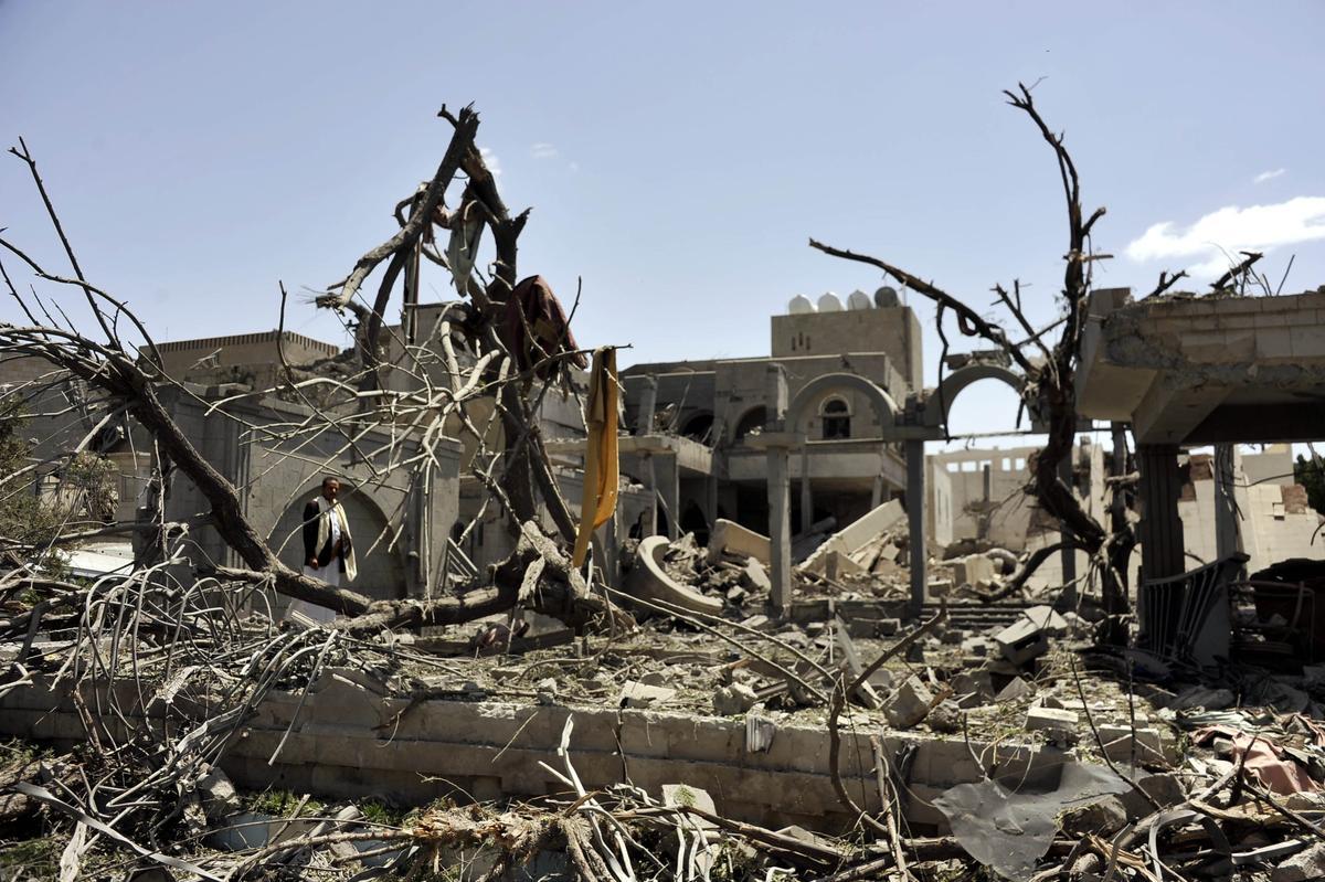 المقاومة تُطهر الضالع من الحوثيين والتحالف يدمر منزل صالح