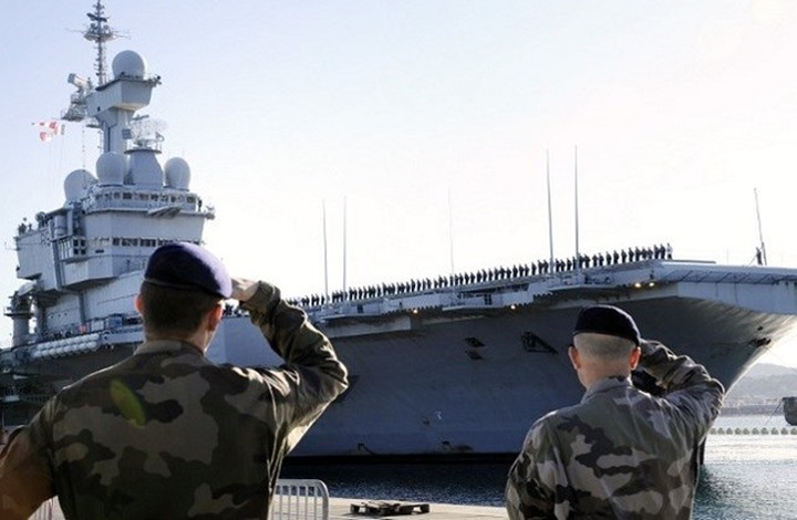 فرنسا ترسل حاملة طائرات إلى شرق البحر المتوسط لتنفيذ عمليات في سوريا