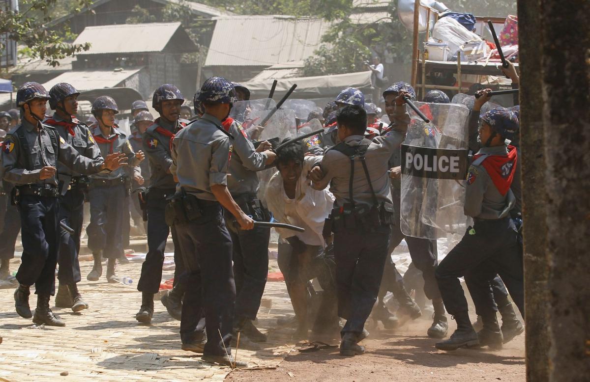 أمريكا تفرض عقوبات ضد الجيش البورمي إثر أزمة الروهينغا