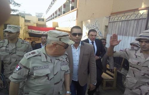 مسؤول عسكري مصري يصل الإمارات