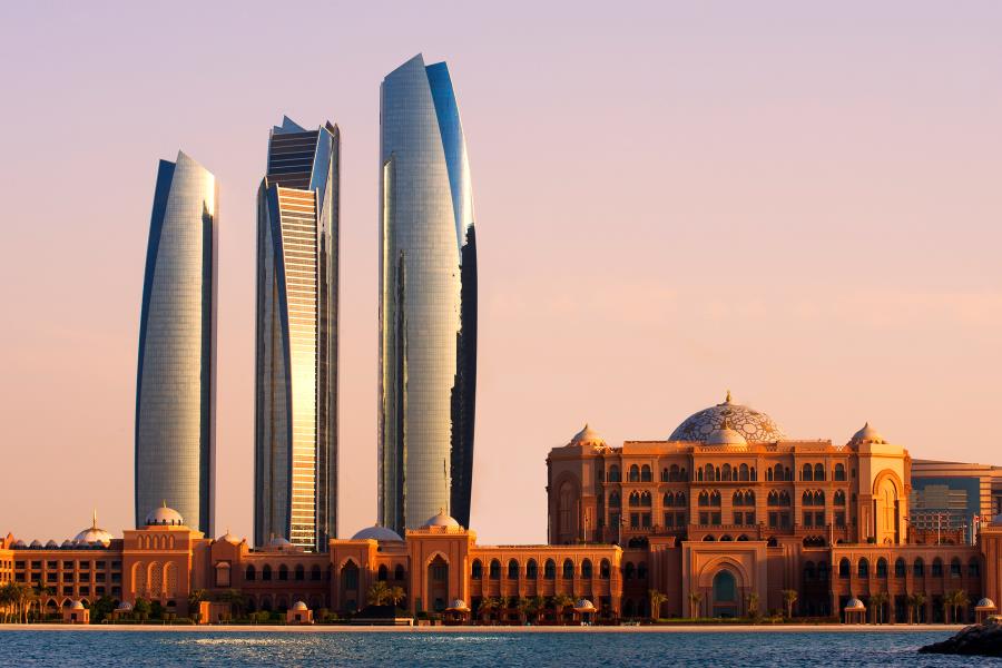 أبوظبي تتصدر الاقتصادات الخليجية في الجدارة الائتمانية