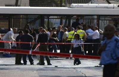 مقتل إسرائيليين اثنين بعملية طعن في تل أبيب