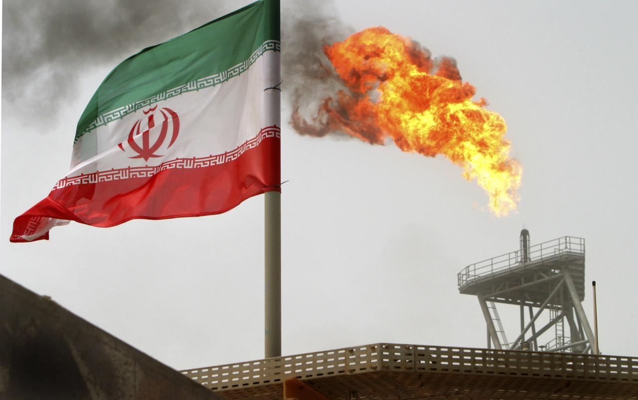 أسعار النفط تتراجع عقب اجتماع الدوحة بسبب التعنت الإيراني