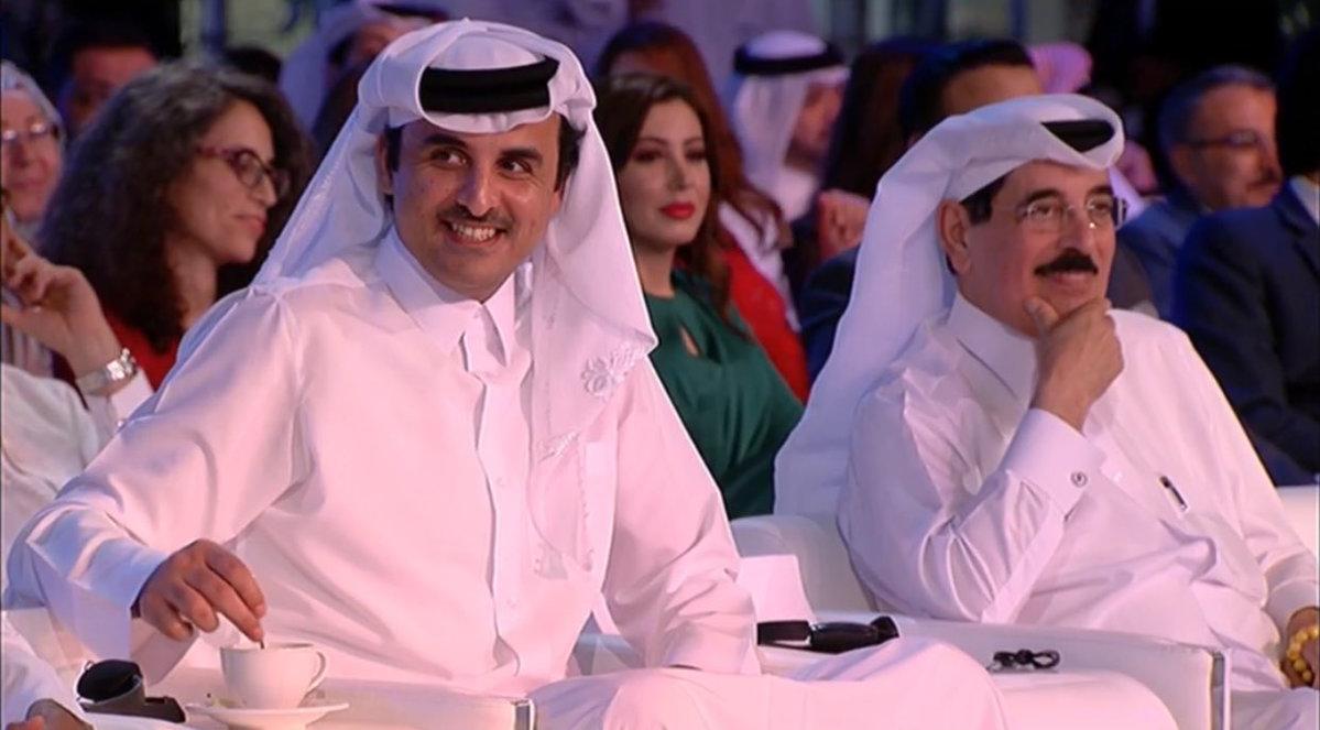 أمير قطر يشهد انطلاقة الجزيرة 21.. هل وصلت الرسالة؟