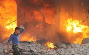 انتقاما لهزيمتها في حلب..إدلب تحترق بقصف روسي بالقنابل الفوسفورية