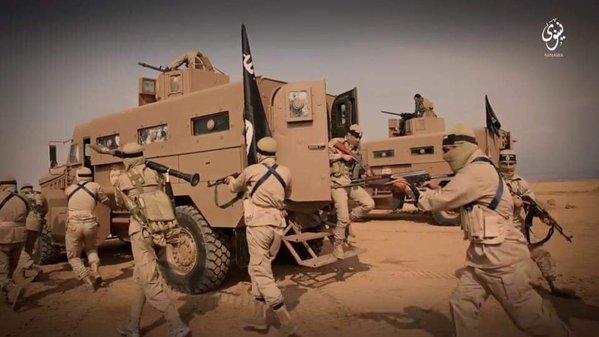 داعش يتحدى التحالف ويجري مناورات ضخمة.. هل يتراجع منظرو الحرب البرية؟