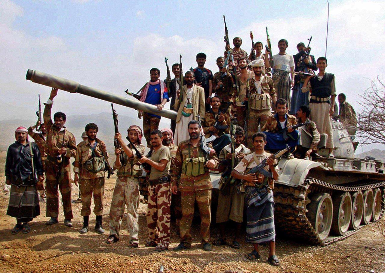 لواء عسكري مسؤول عن باب المندب موال لصالح يضع نفسه بتصرف الحوثيين