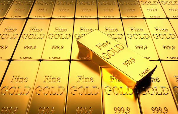 الذهب يصعد مع تراجع الدولار والأسهم
