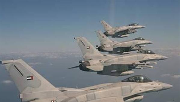 القوات الجوية الإماراتية تدك مواقع الحوثيين