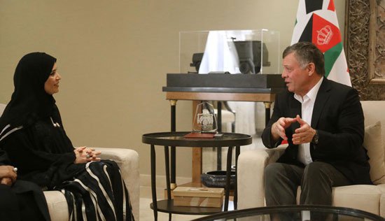 القبيسي تلتقي العاهل الأردني في عمان وتناقش معه العلاقات بين البلدين