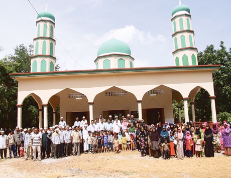 تدشين مسجد "زايد بن سلطان" في كمبوديا
