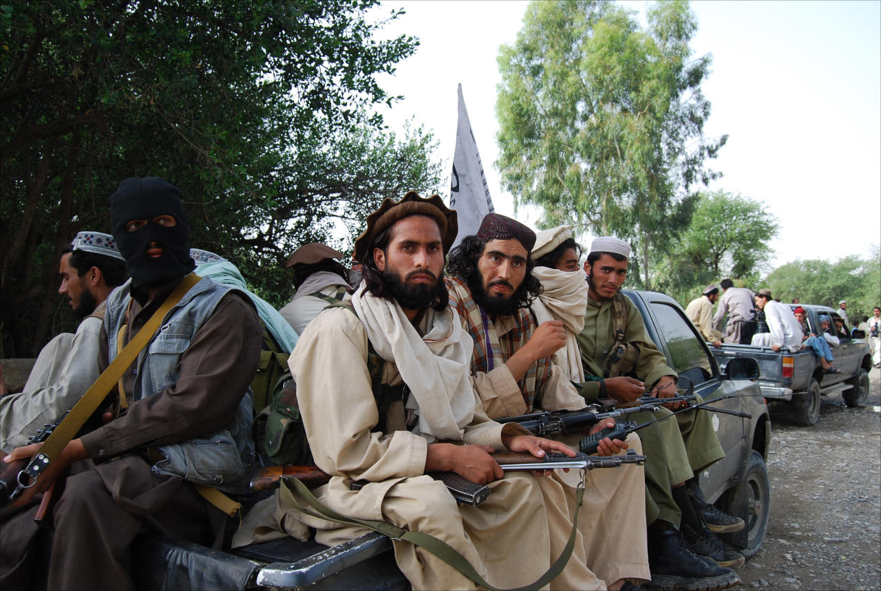 مقتل 11 مسلحاً باشتباكات بين "داعش" وطالبان بأفغانستان