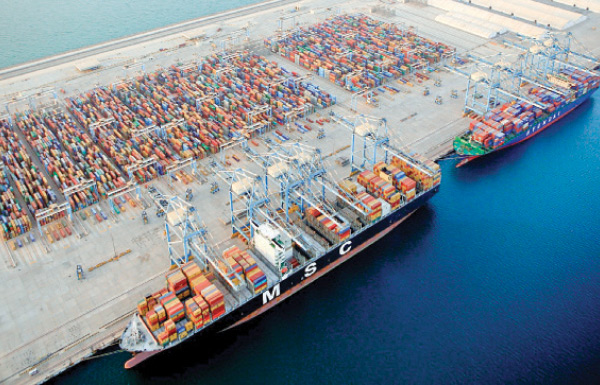القوة الناعمة للدولة.. الإمارات تدير وتشرف على 77 ميناء عبر العالم