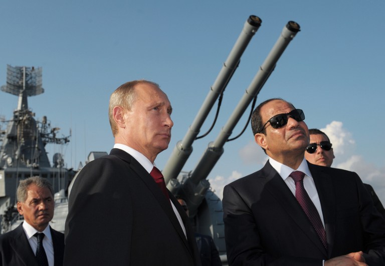 "هآرتس": غزو روسي لليبيا واليمن بعد سوريا بمساعدة نظام السيسي