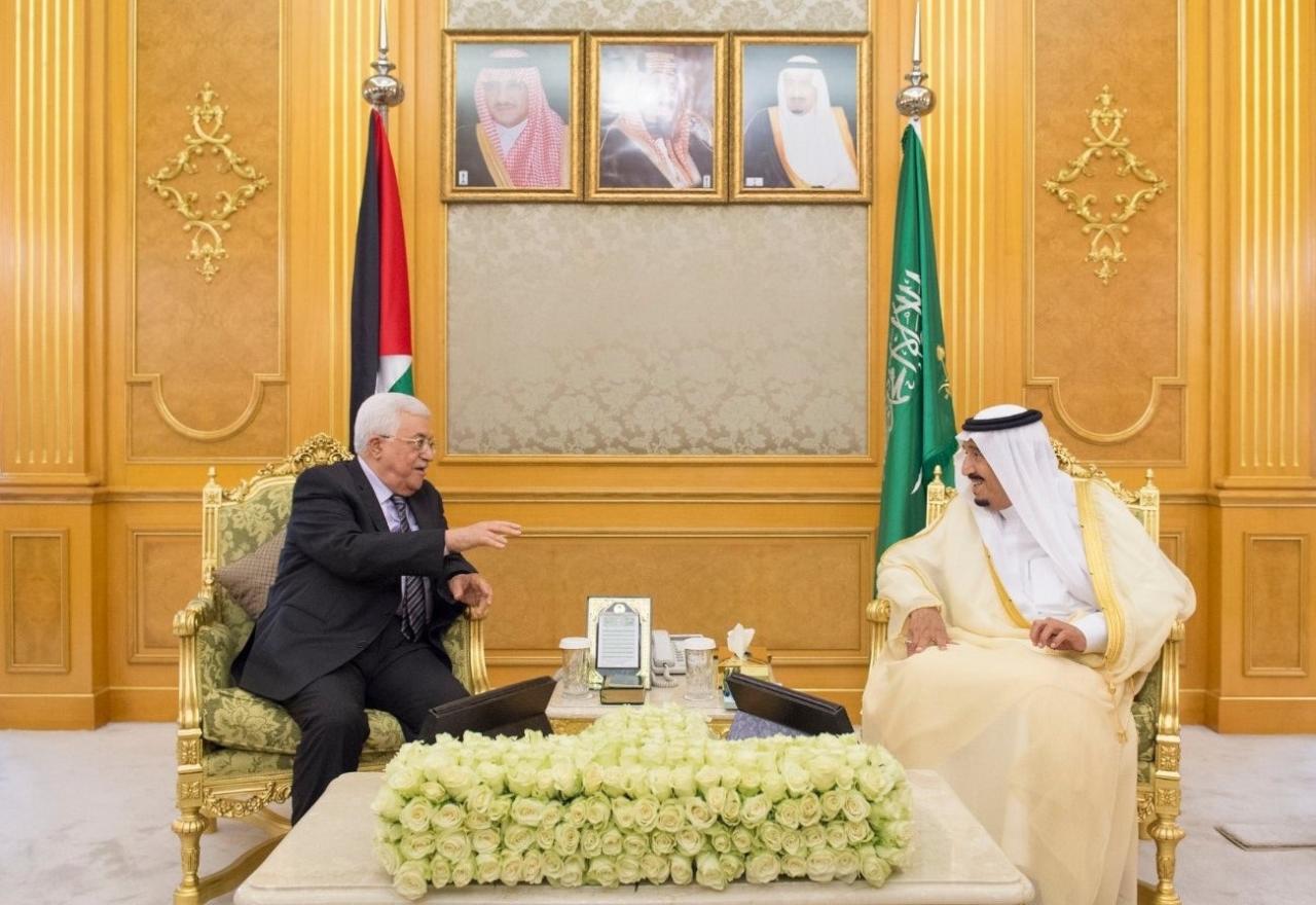 بعد الدوحة.. عباس يلتقي الملك سلمان في جدة