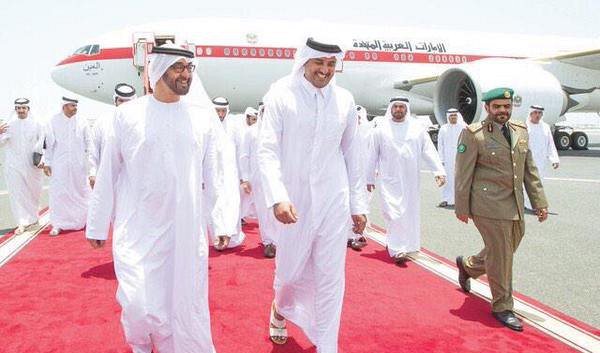 محمد بن زايد يصل قطر في أول زيارة له بعد اتفاق الرياض